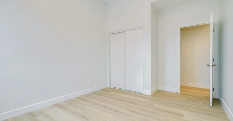 202-2083 Danforth Avenue, Toronto, ON, M4C 1K1 - 6