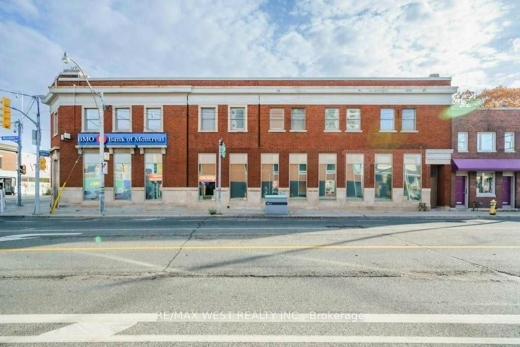 202-2083 Danforth Avenue, Toronto, ON, M4C 1K1 - 13