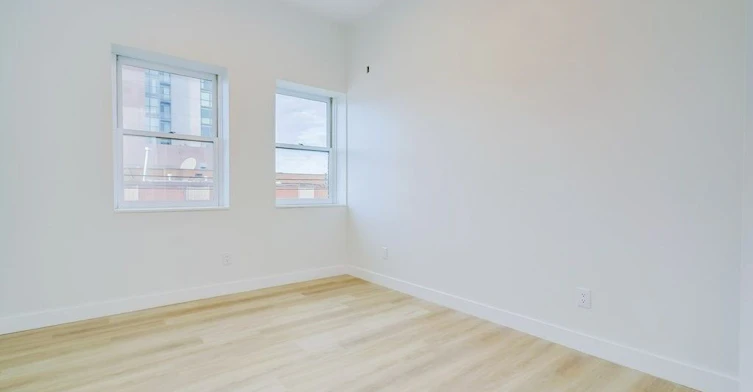 202-2083 Danforth Avenue, Toronto, ON, M4C 1K1 - 5