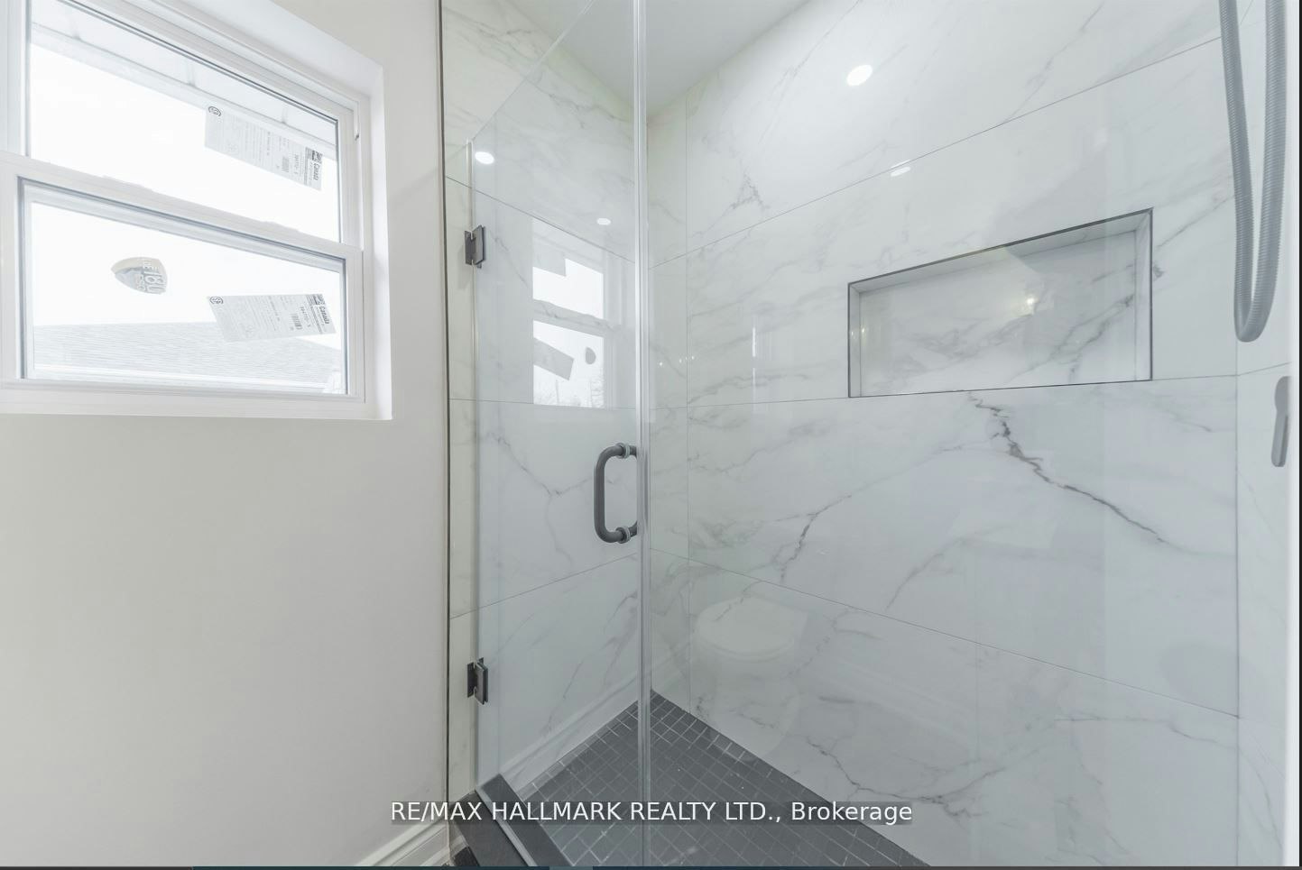 Upper-39 Stansbury Crescent, Toronto, ON, M1K 4R7 - 17
