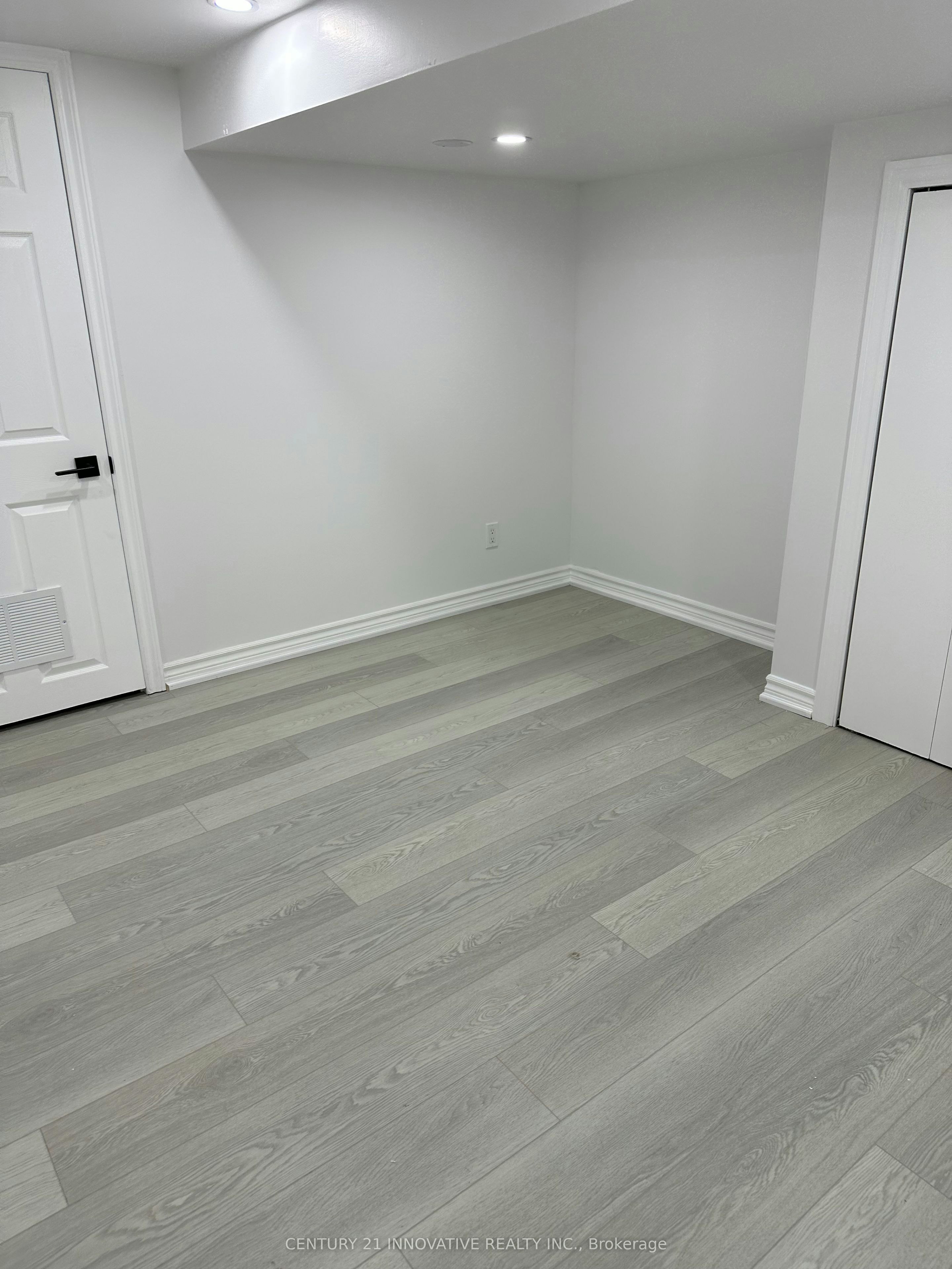 Bsmt-68 Cree Avenue, Toronto, ON, M1M 1Z6 - 4