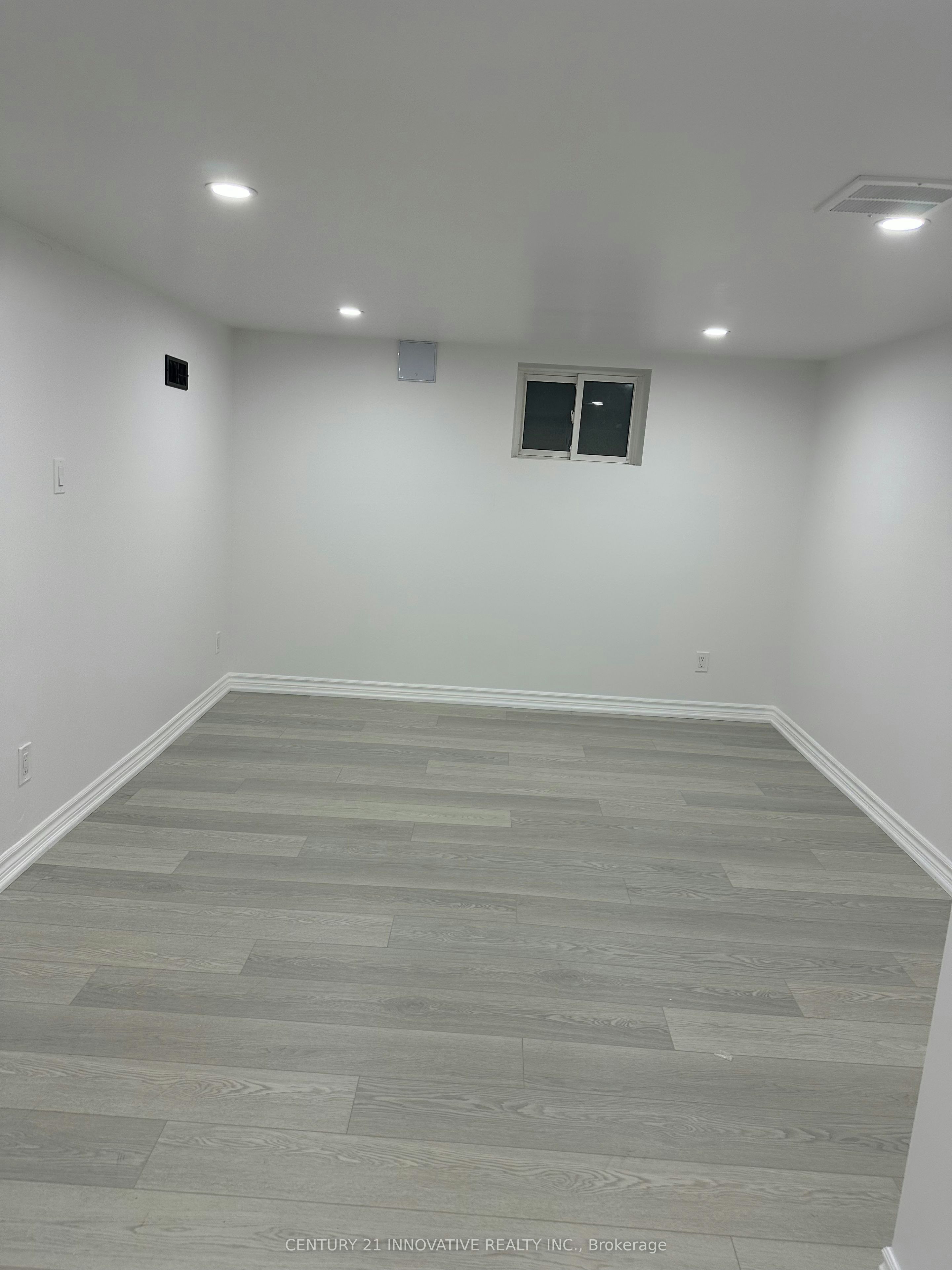 Bsmt-68 Cree Avenue, Toronto, ON, M1M 1Z6 - 3