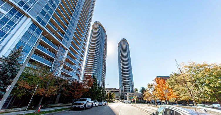 2709-125 Village Green Square, Toronto, ON, M1S 0G3 - 2