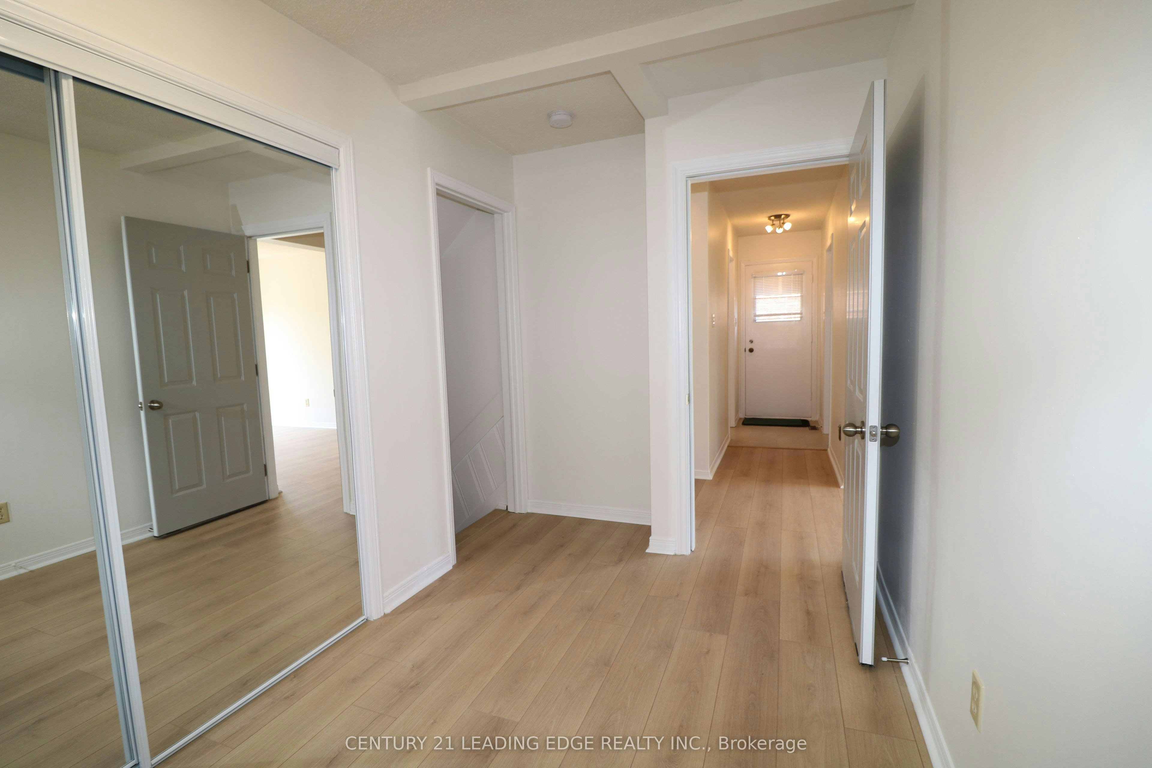 BSMT-263 Ingleton Boulevard, Toronto, ON, M1V 2A3 5