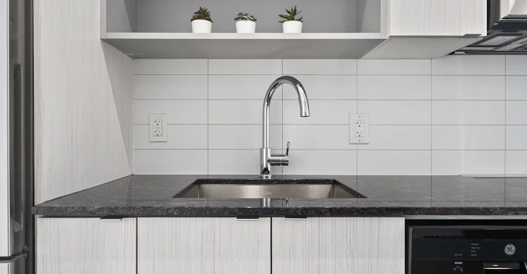 503-630 Greenwood Avenue, Toronto, ON, M4C 1J8 - 10