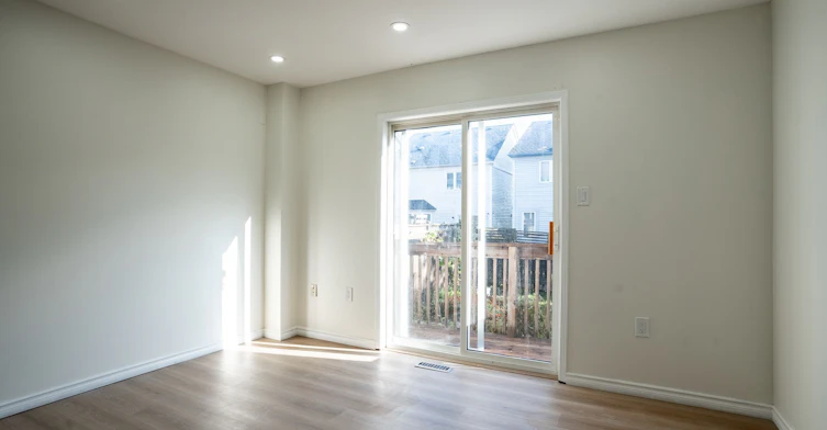 1892 Secretariat Place, Oshawa, ON, L1L 1C7 - 4