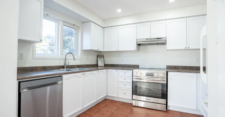 1892 Secretariat Place, Oshawa, ON, L1L 1C7 - 6