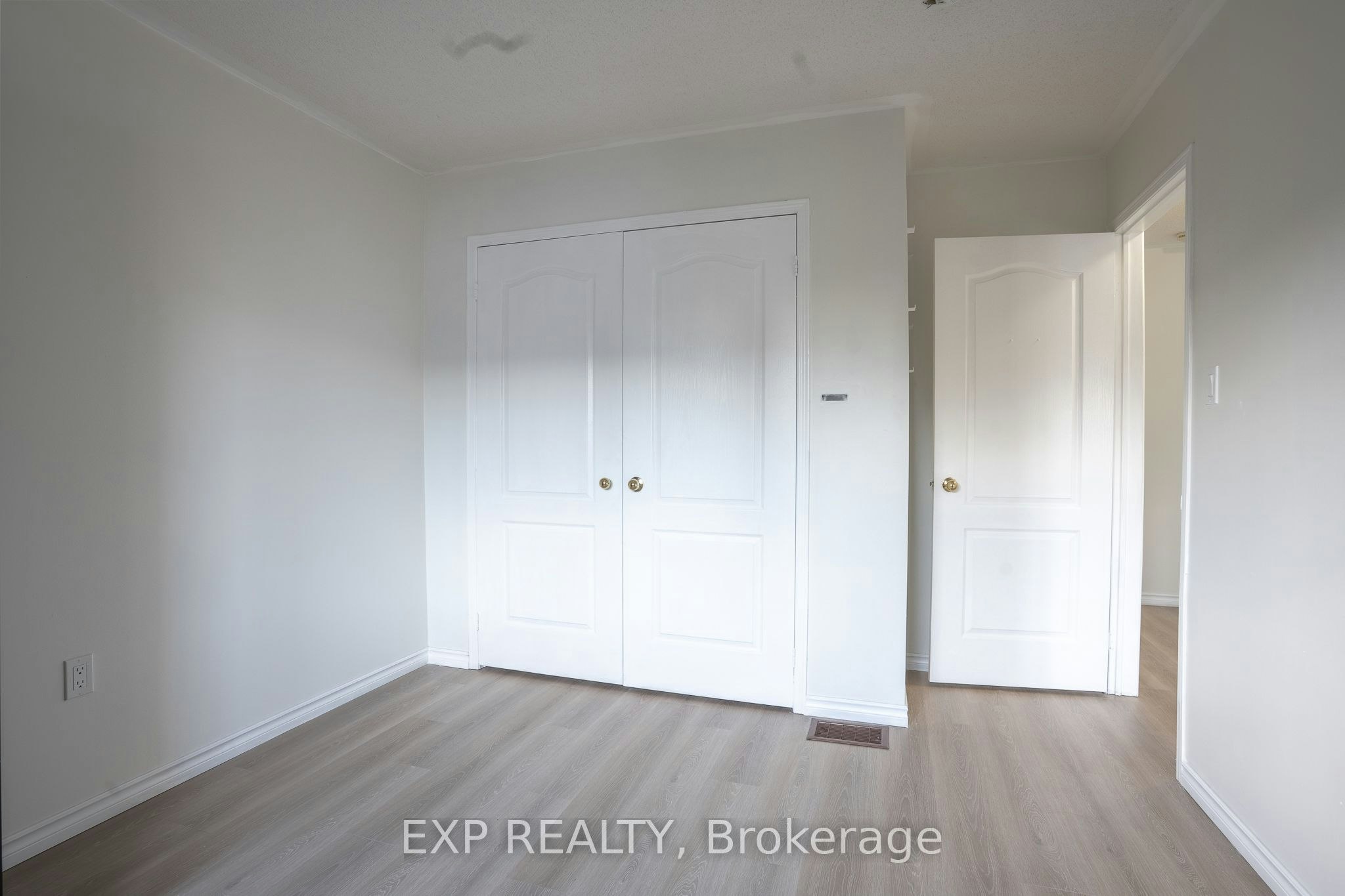 1892 Secretariat Place, Oshawa, ON, L1L 1C7 - 15
