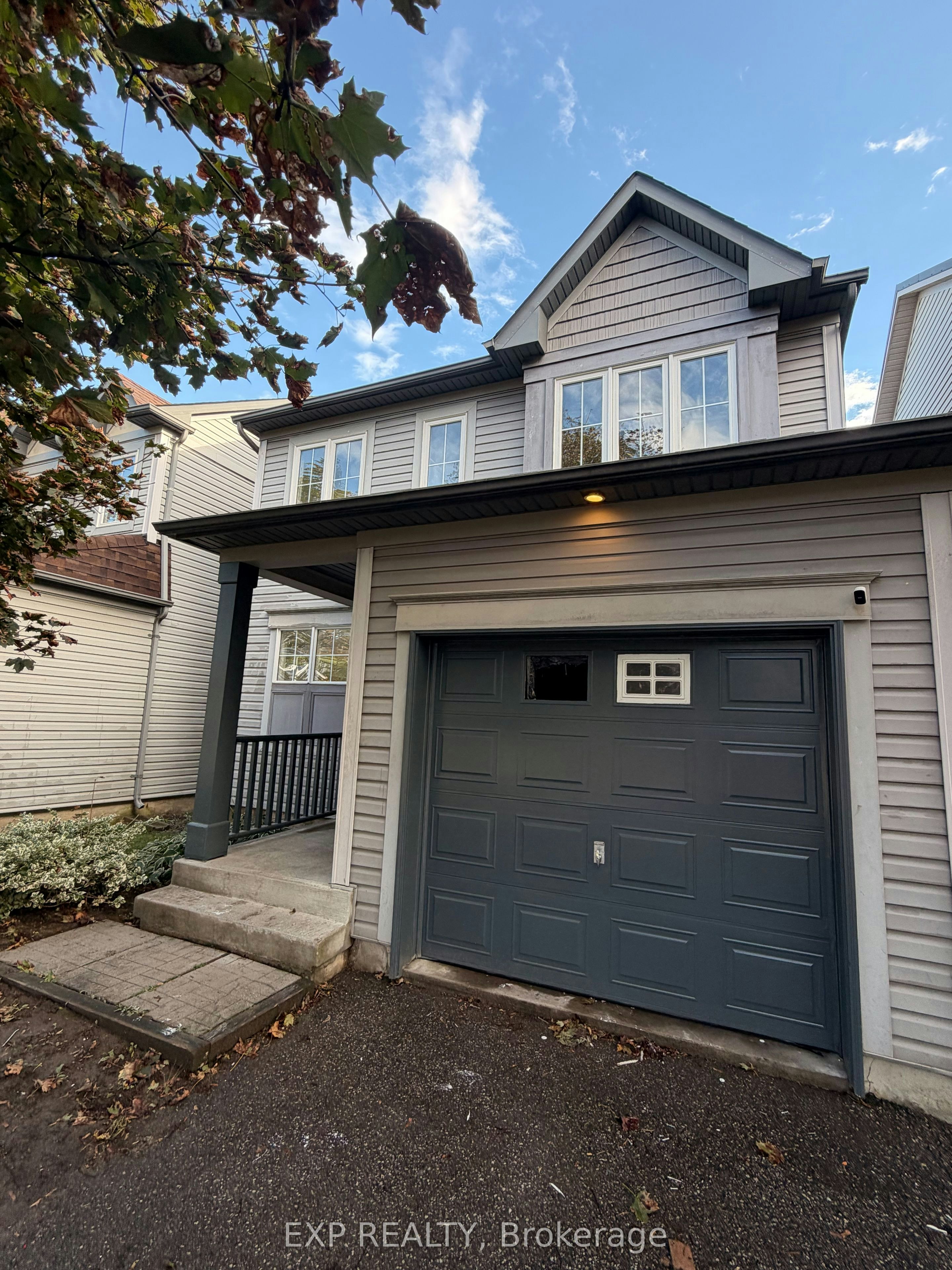 1892 Secretariat Place, Oshawa, ON, L1L 1C7 - 2