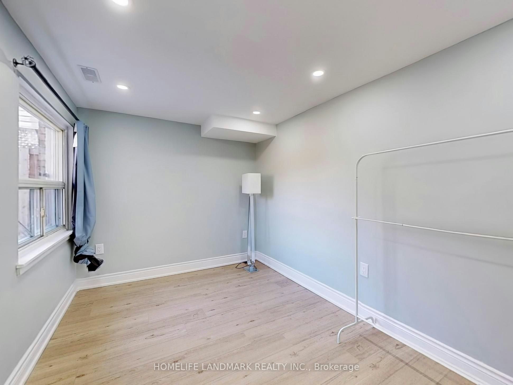 First Floor & Basement-24 Kewbeach Avenue, Toronto, ON, M4L 1B7 - 18
