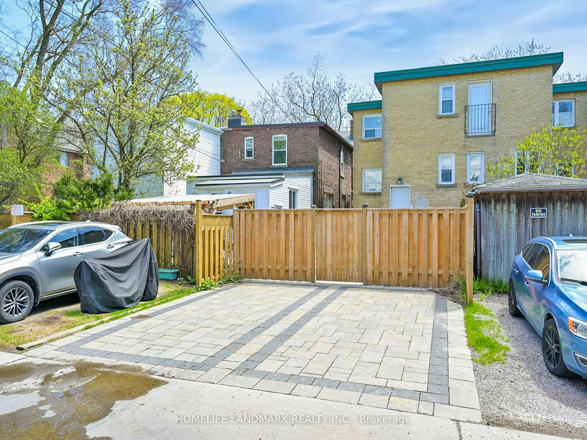 First Floor & Basement-24 Kewbeach Avenue, Toronto, ON, M4L 1B7 - 23