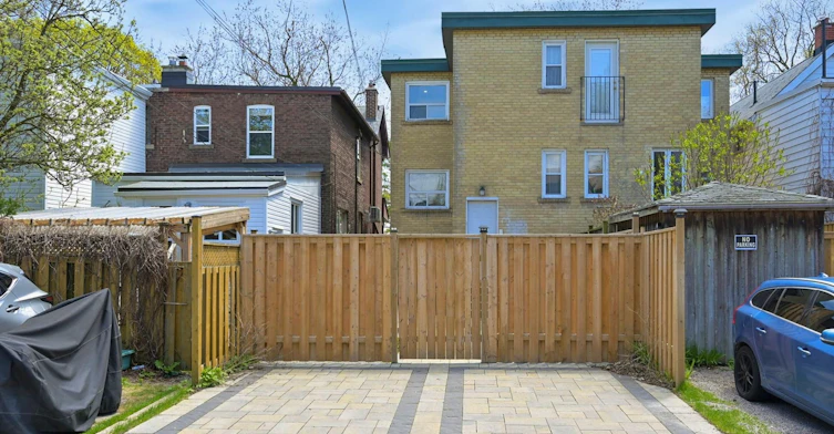 First Floor & Basement-24 Kewbeach Avenue, Toronto, ON, M4L 1B7 - 22