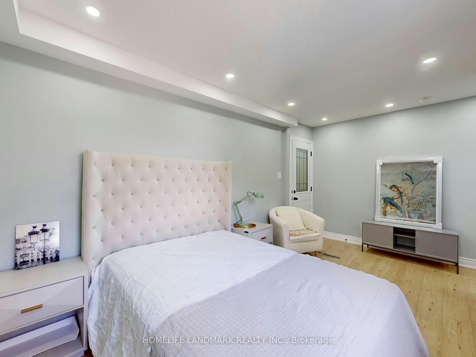 First Floor & Basement-24 Kewbeach Avenue, Toronto, ON, M4L 1B7 - 16
