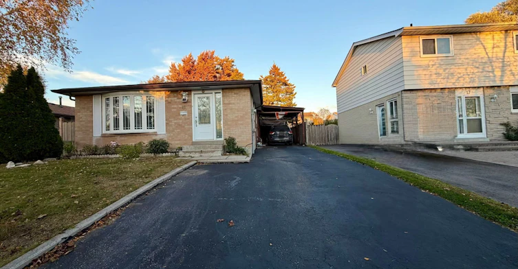 15 Hutcherson Square, Toronto, ON, M1B 1C5 - 2