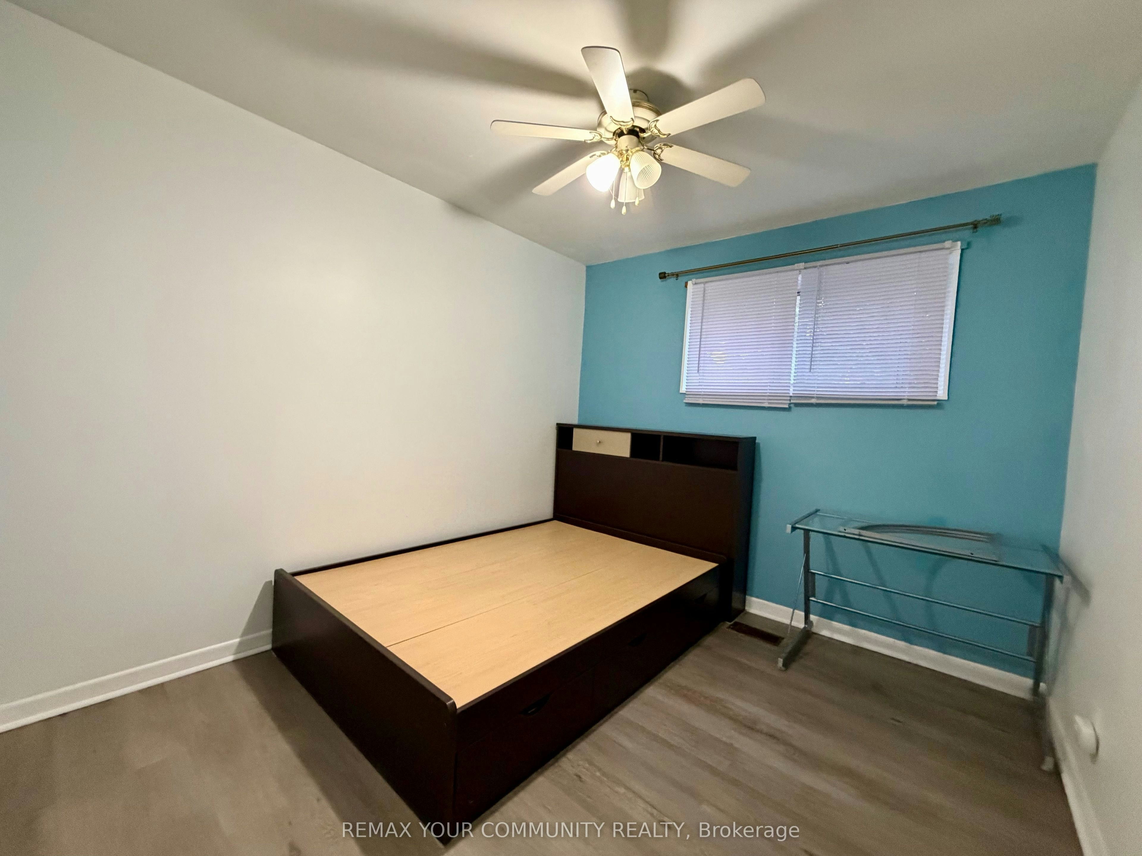 15 Hutcherson Square, Toronto, ON, M1B 1C5 - 8