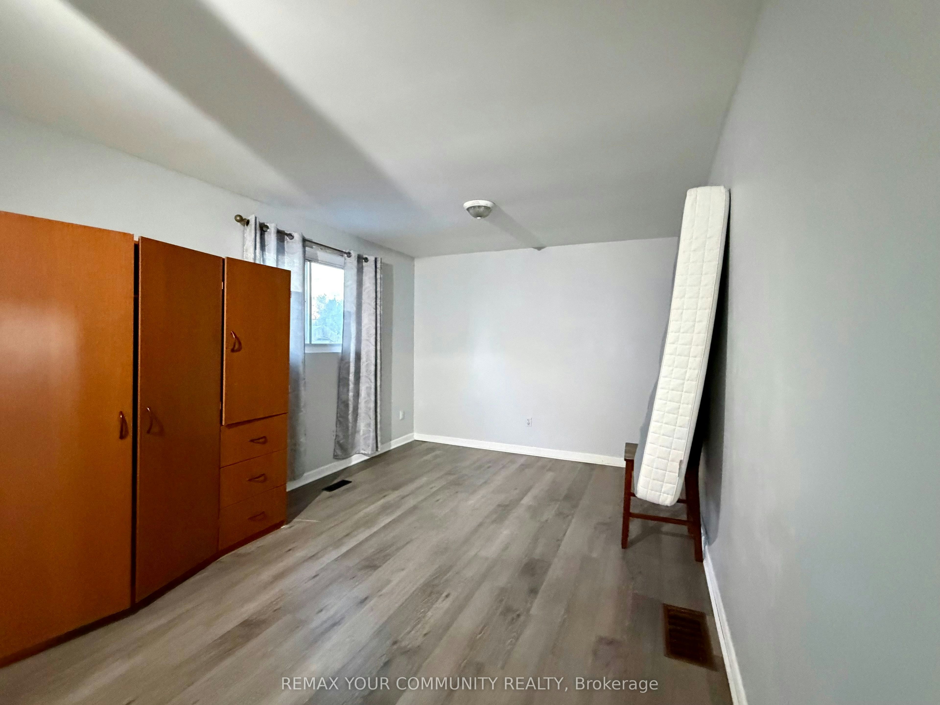 15 Hutcherson Square, Toronto, ON, M1B 1C5 - 13