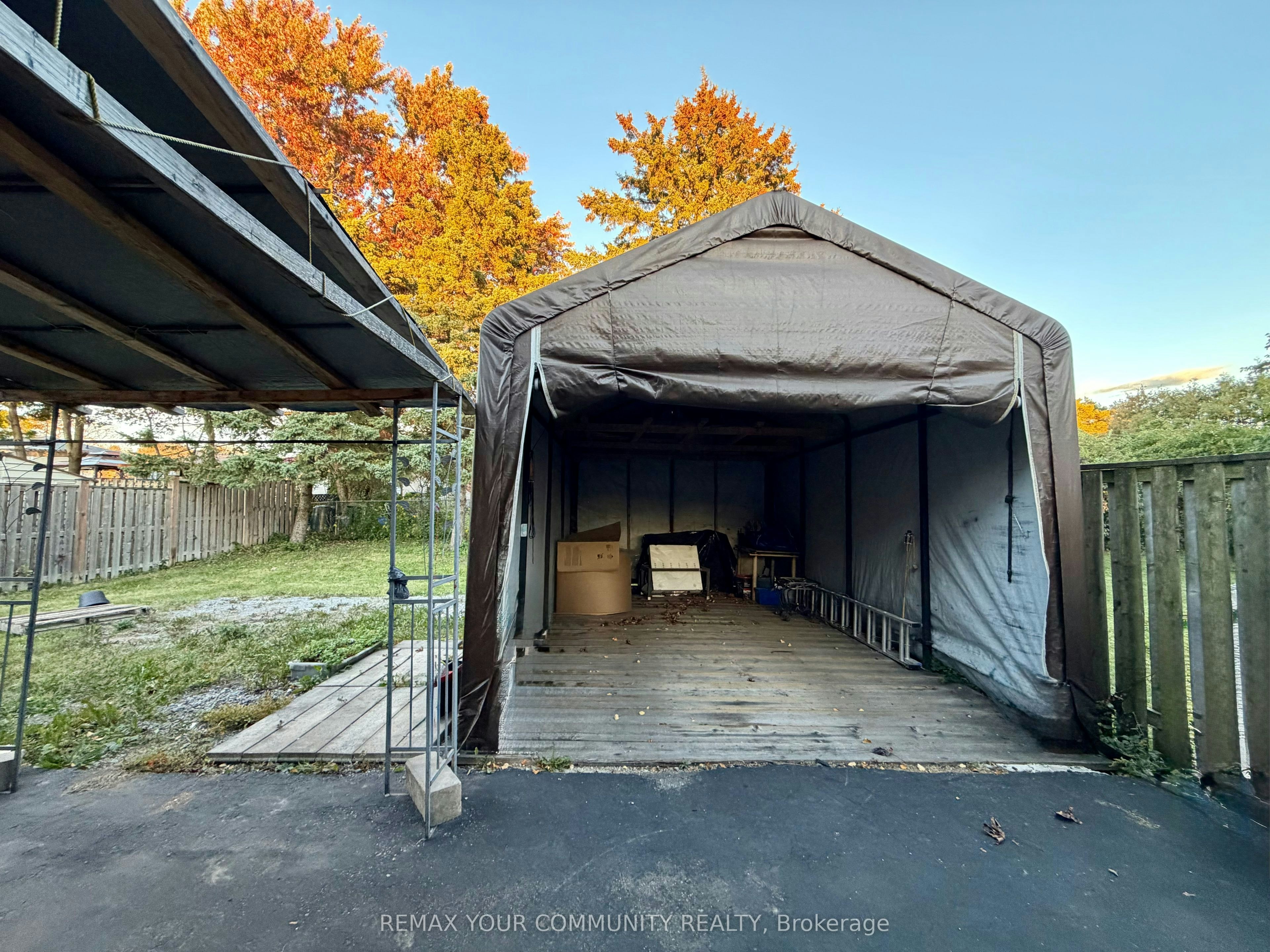 15 Hutcherson Square, Toronto, ON, M1B 1C5 - 3