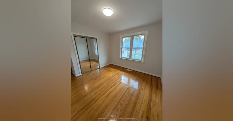 Main-43 Lewiston Road, Toronto, ON, M1P 1X8 - 6