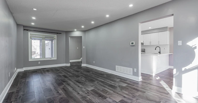 5 Knotty Pine Drive, Whitby, ON, L1R 2J6 - 4