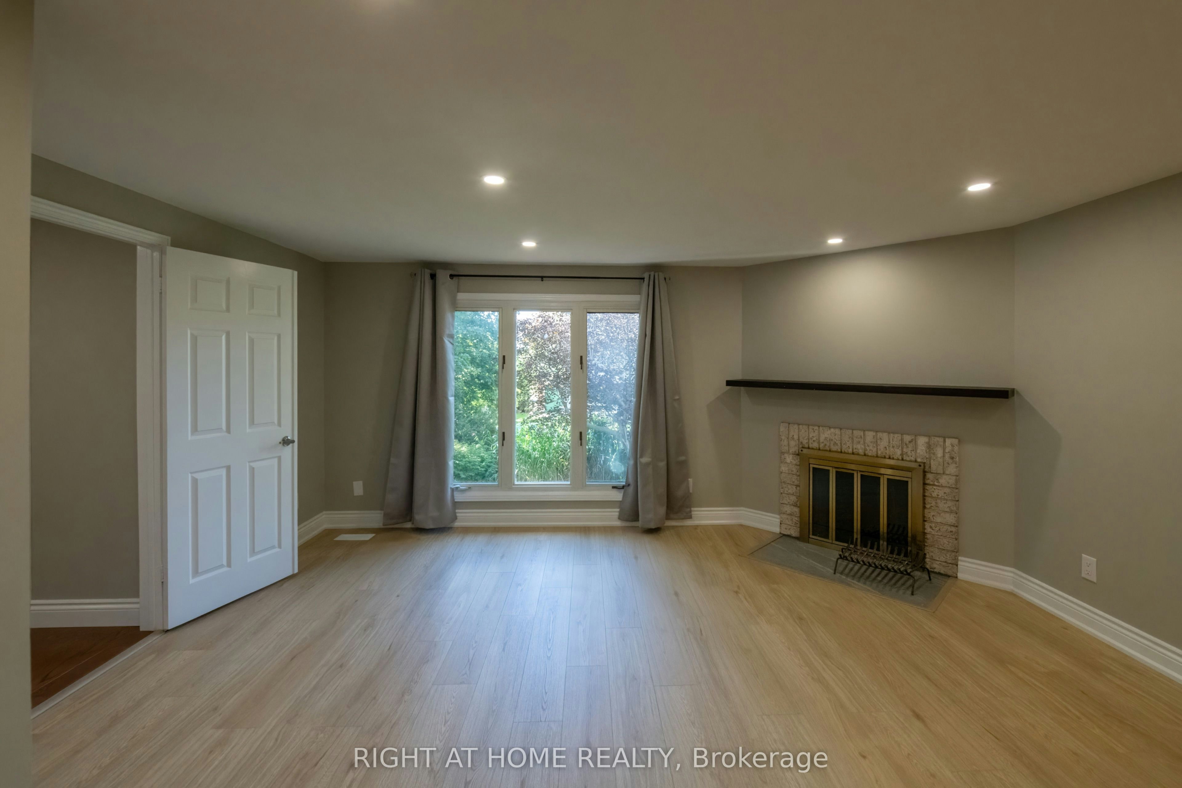 83 Anstead Crescent, Ajax, ON, L1S 3X4 - 12