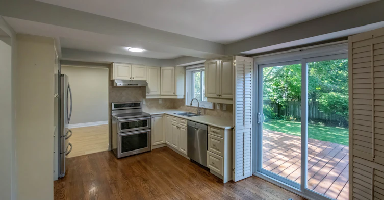 83 Anstead Crescent, Ajax, ON, L1S 3X4 - 7