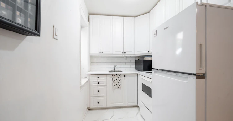 28-849 Broadview Avenue E, Toronto, ON, M4K 2P9 - 3
