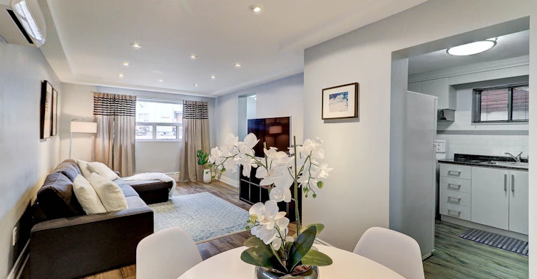 3 Cosburn Avenue, Toronto, ON, M4K 2E6