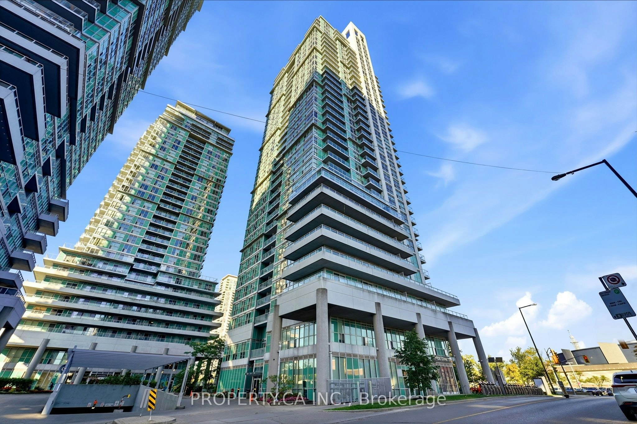 203-70 Town Centre Court, Toronto, ON, M1P 0B2