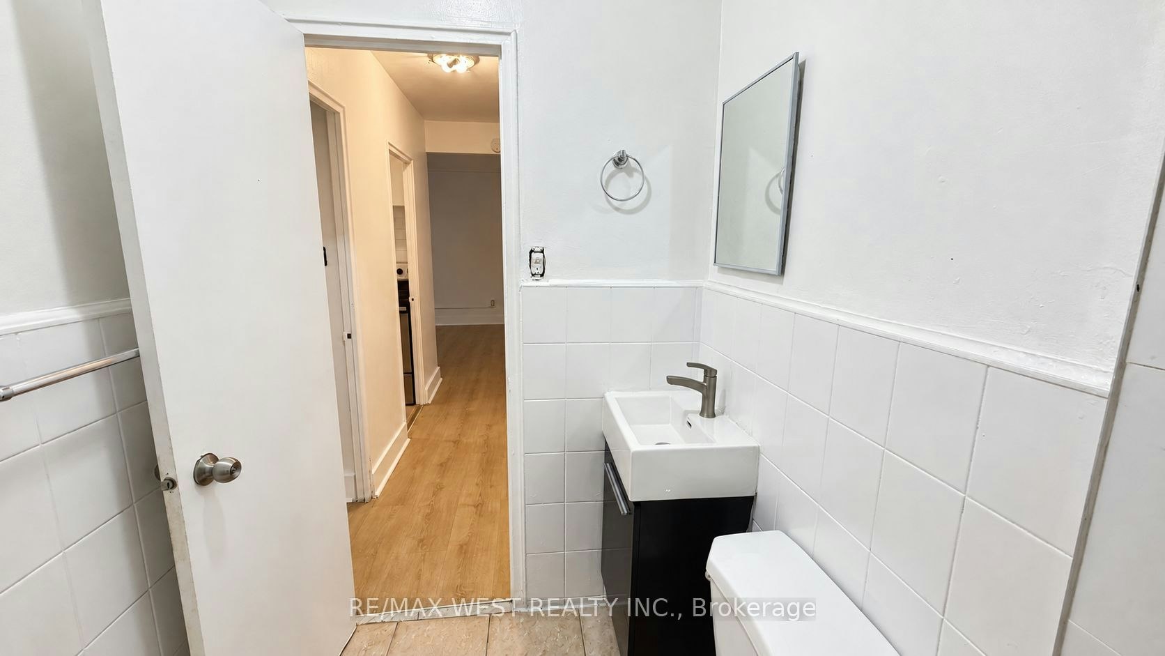 110-1243 Broadview Avenue, Toronto, ON, M4K 2T3 - 17