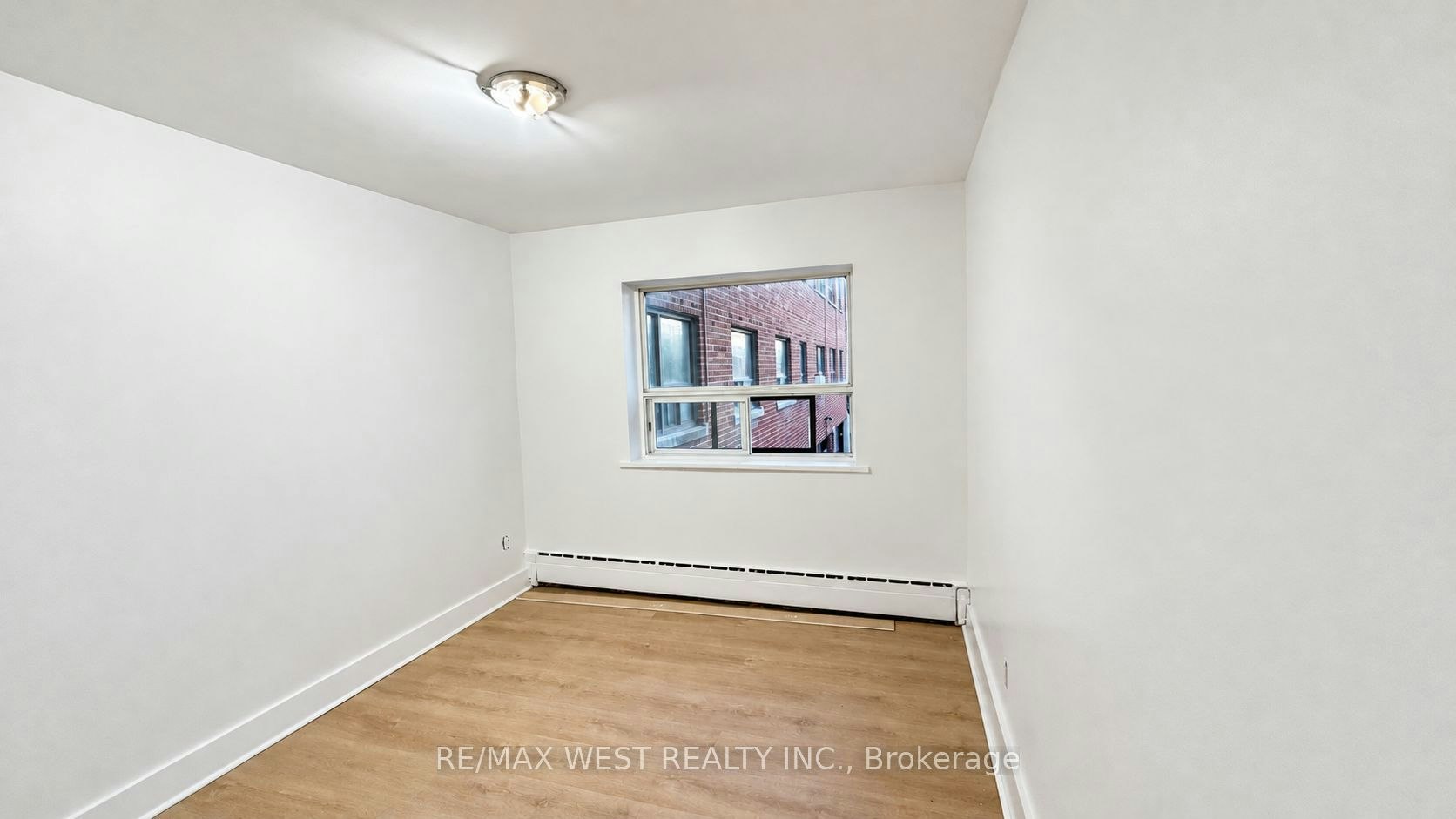 110-1243 Broadview Avenue, Toronto, ON, M4K 2T3 - 6