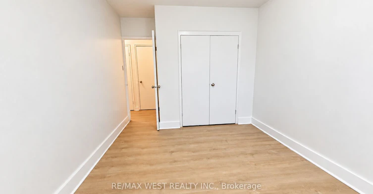 110-1243 Broadview Avenue, Toronto, ON, M4K 2T3 - 7