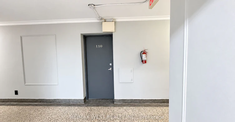 110-1243 Broadview Avenue, Toronto, ON, M4K 2T3 - 2
