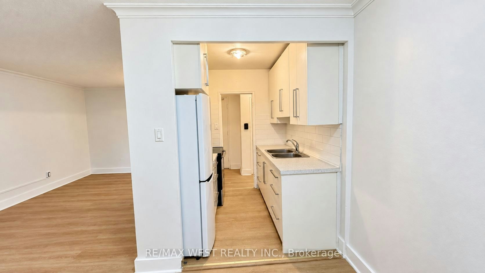 110-1243 Broadview Avenue, Toronto, ON, M4K 2T3 - 15
