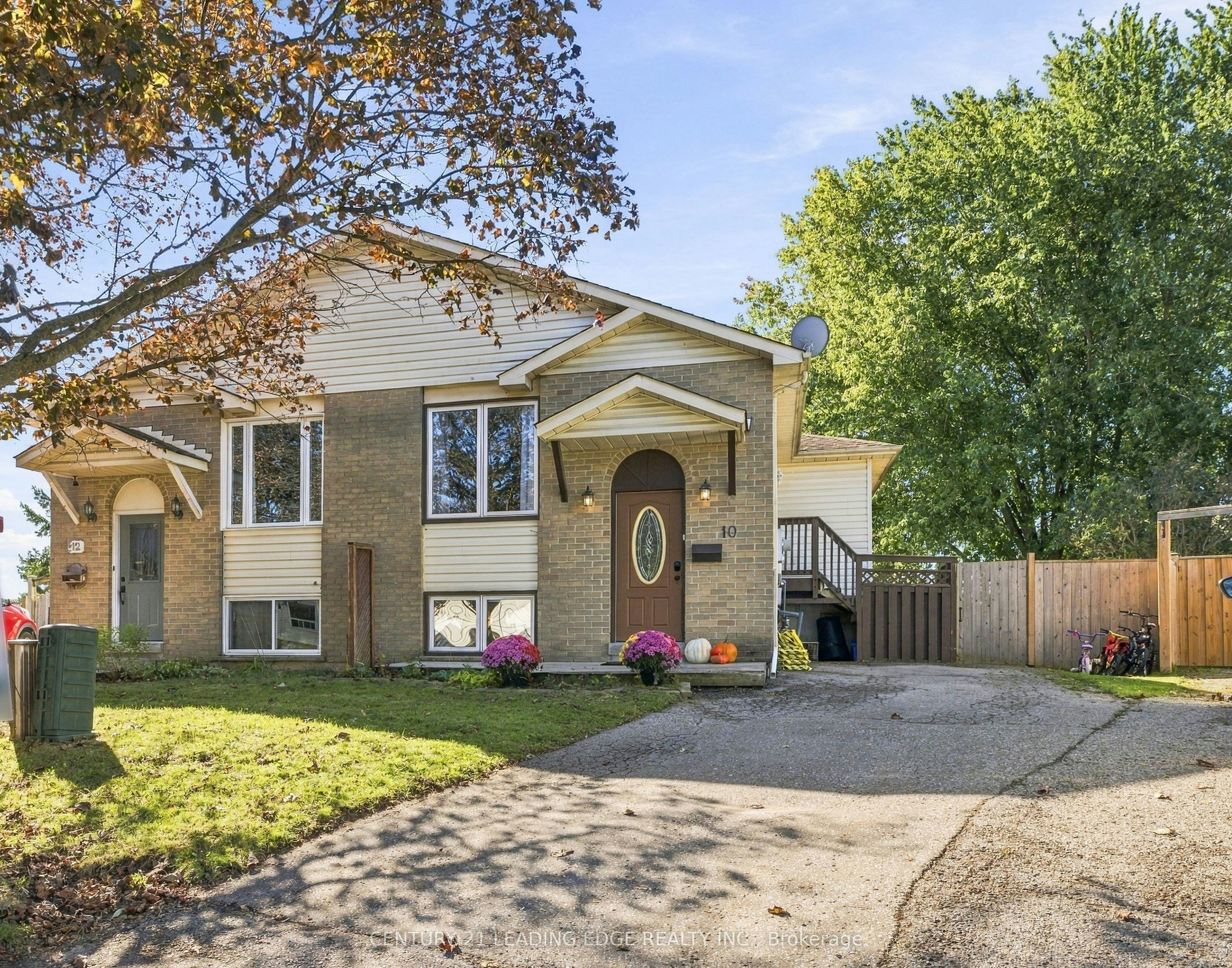 10 Fairbairn Court, Clarington, ON, L1C 4K9