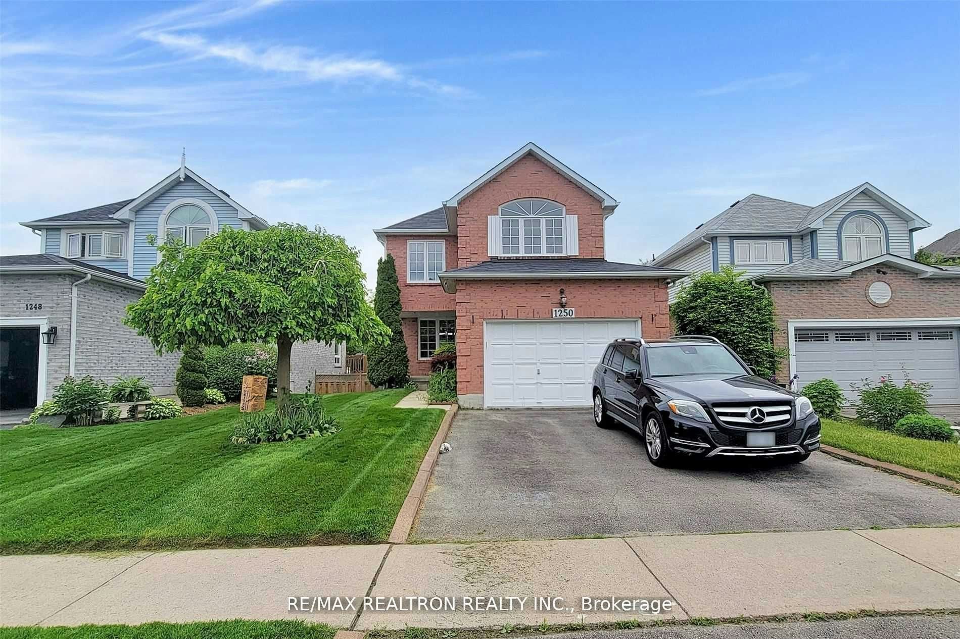 #Lower-1250 Dartmoor Street, Oshawa, ON, L1K 2K2