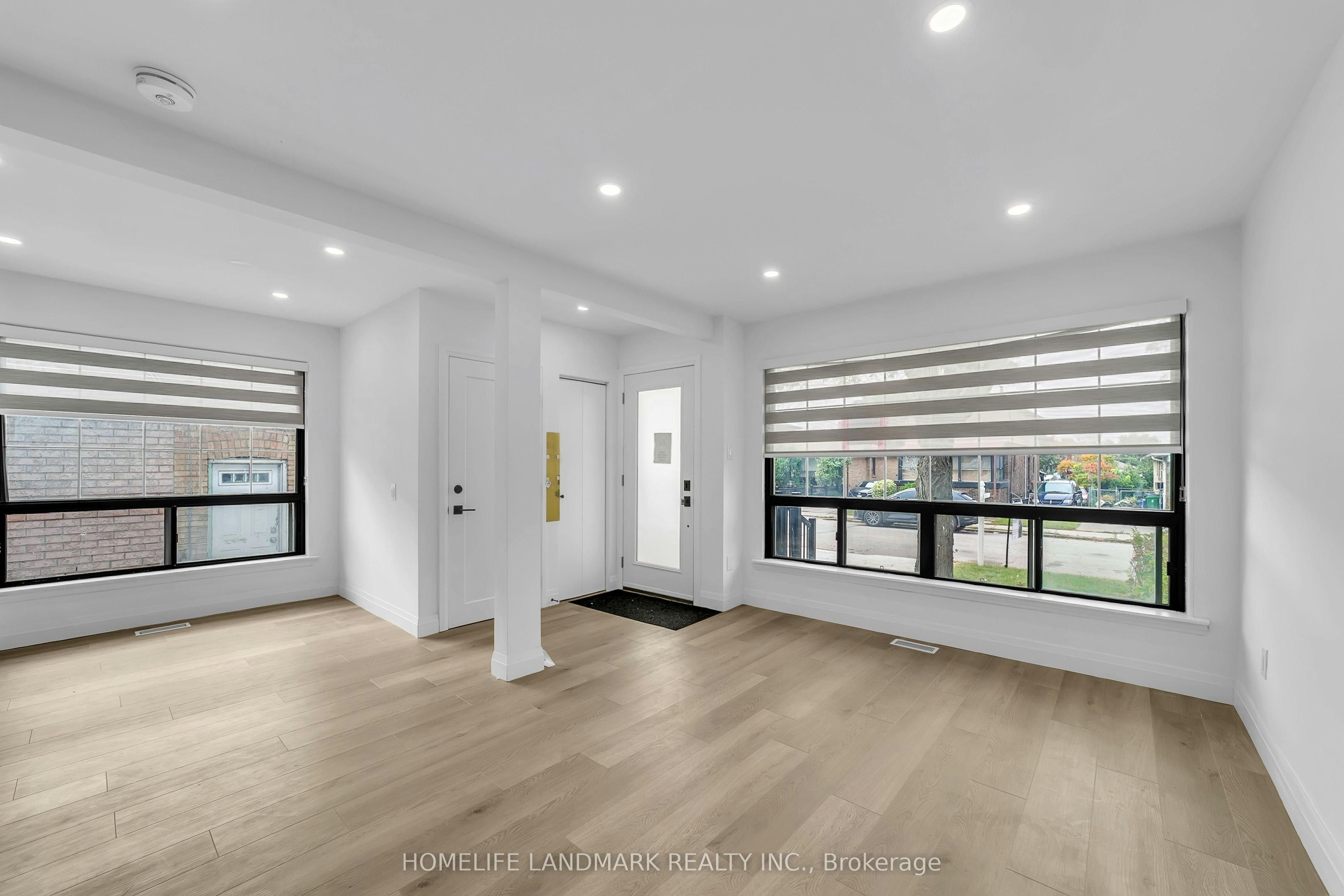 31A (Main Floor) Laurel Avenue, Toronto, ON, M1K 3J3