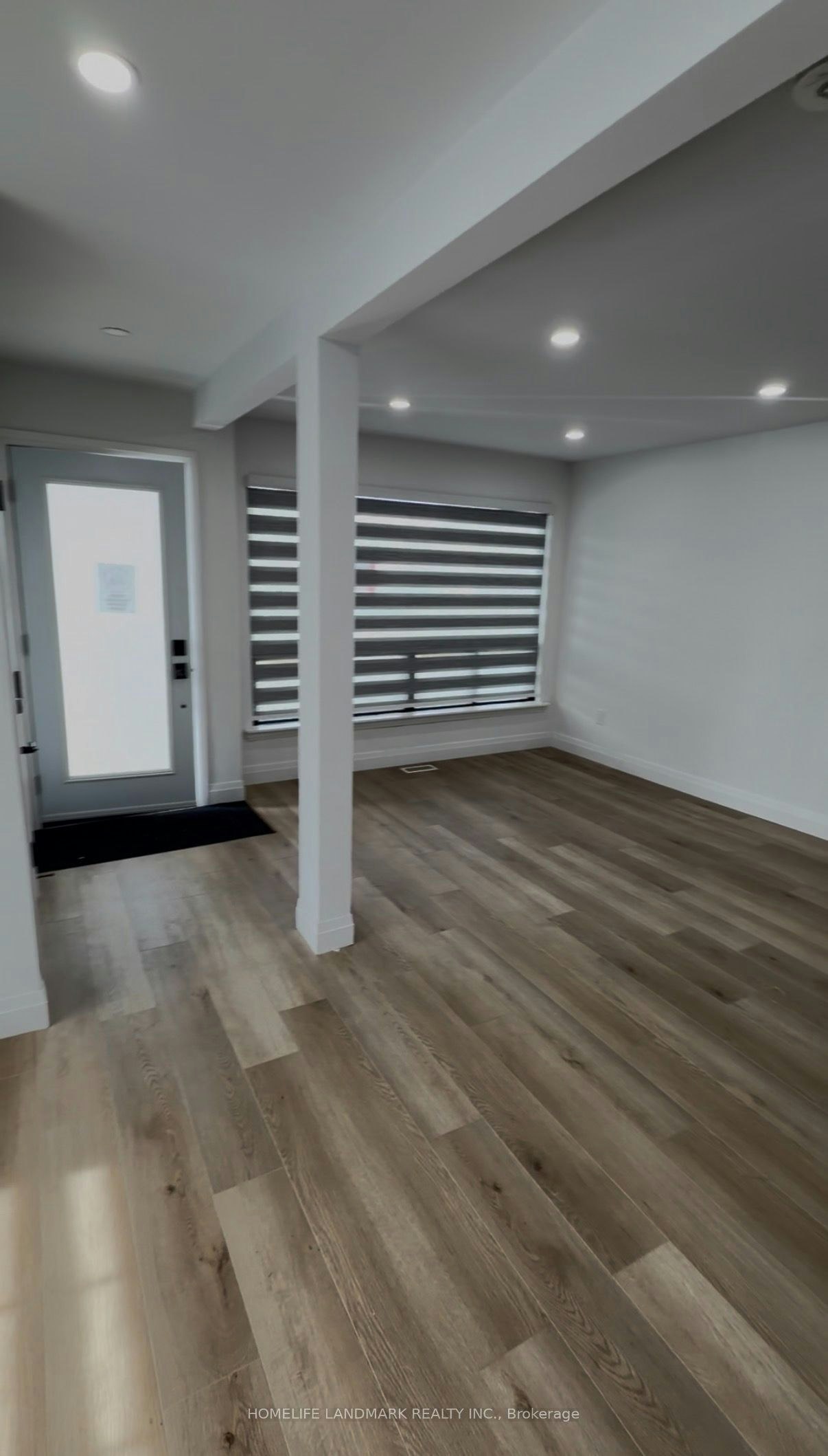 31A (Main Floor) Laurel Avenue, Toronto, ON, M1K 3J3