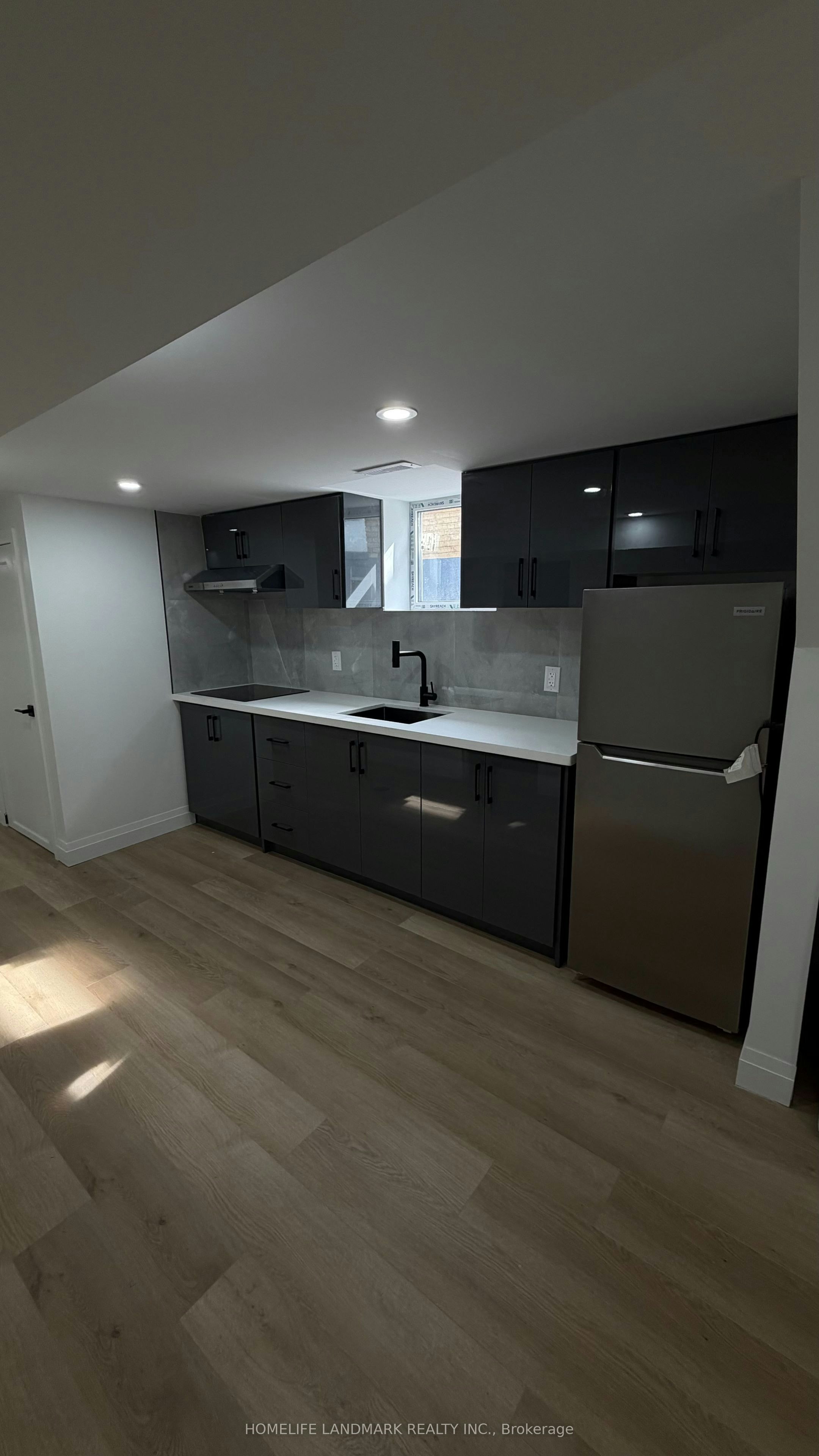 31A (Basement) Laurel Avenue, Toronto, ON, M1K 3J3 - 2