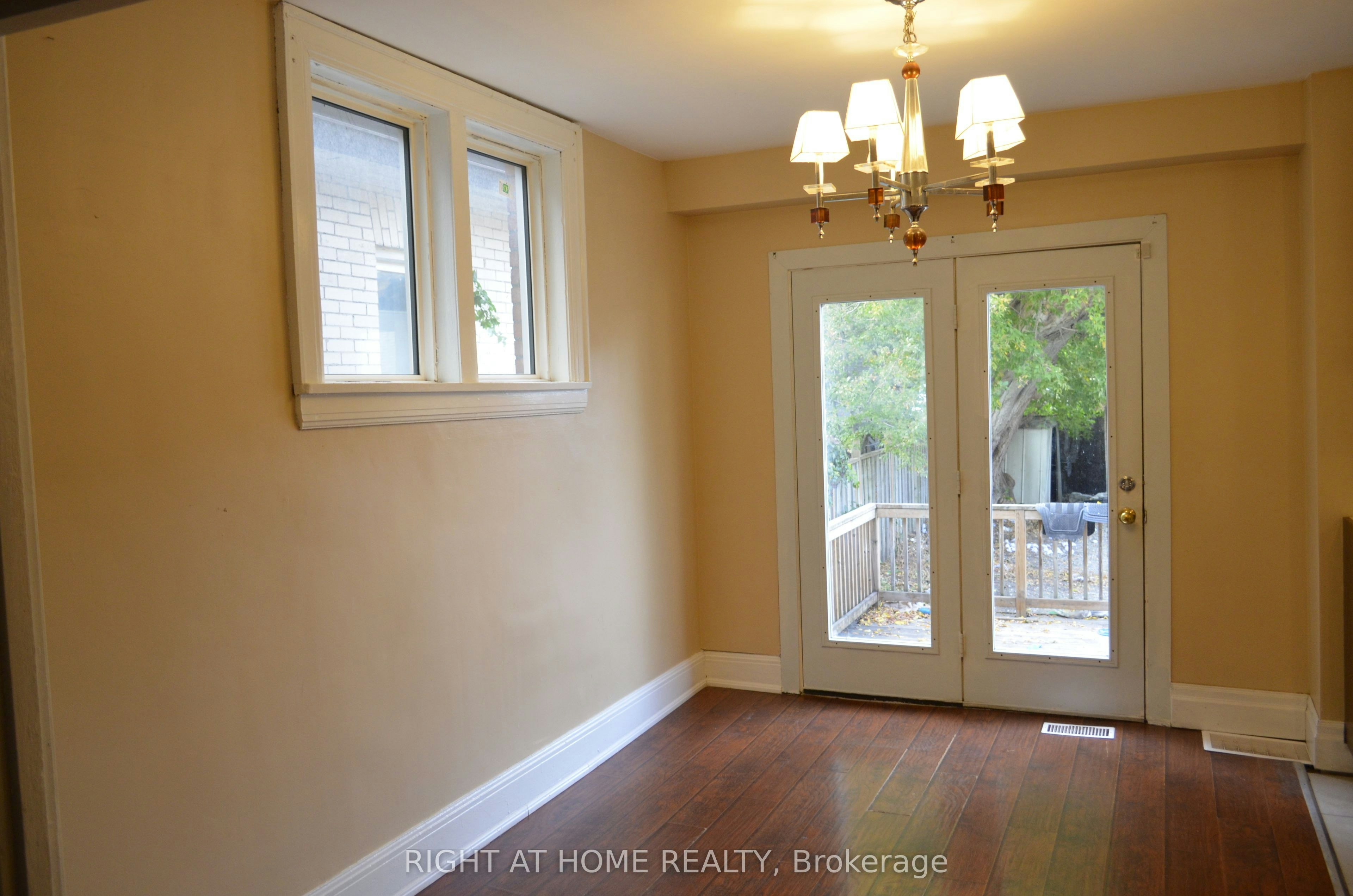 188 Adelaide Avenue E, Oshawa, ON, L1G 1Z4 - 6