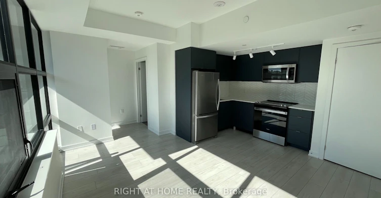 425-1612 Charles Street, Whitby, ON, L1N 1B9 - 10