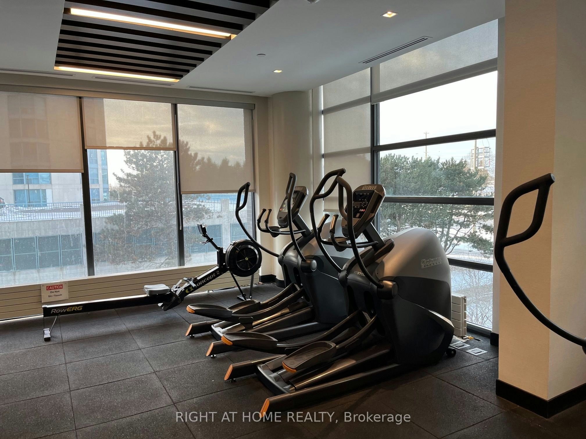 425-1612 Charles Street, Whitby, ON, L1N 1B9 - 23