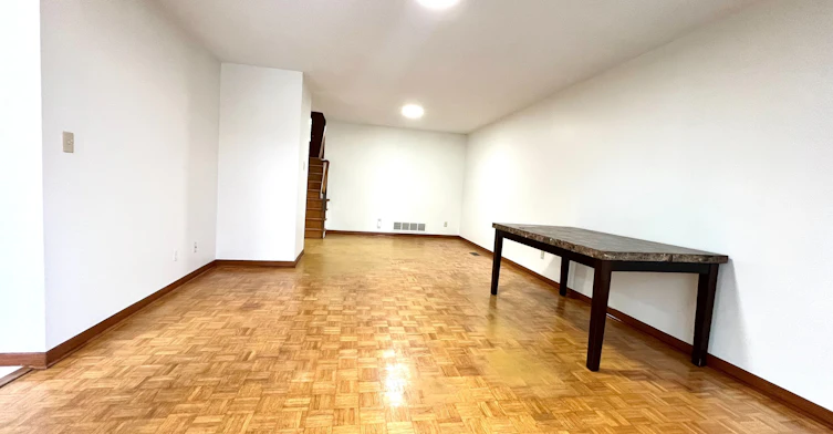 44 Lady Churchill Court, Toronto, ON, M1V 2J6 - 4