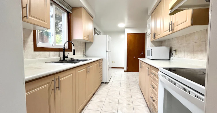 44 Lady Churchill Court, Toronto, ON, M1V 2J6 - 6