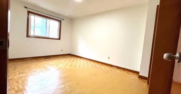 44 Lady Churchill Court, Toronto, ON, M1V 2J6 - 11
