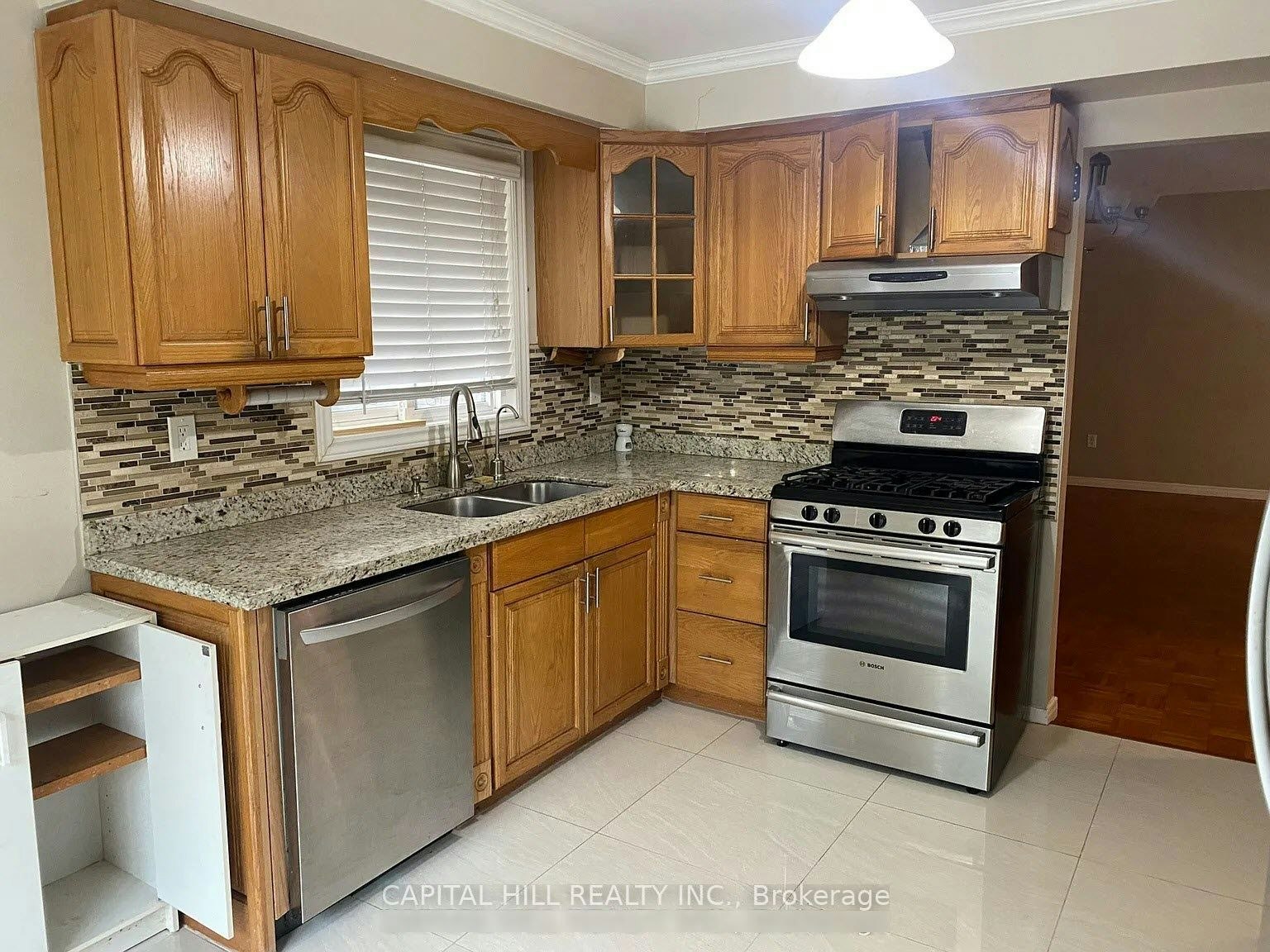 Main Floor-34 Allard Avenue, Ajax, ON, L1Z 1A7 - 6