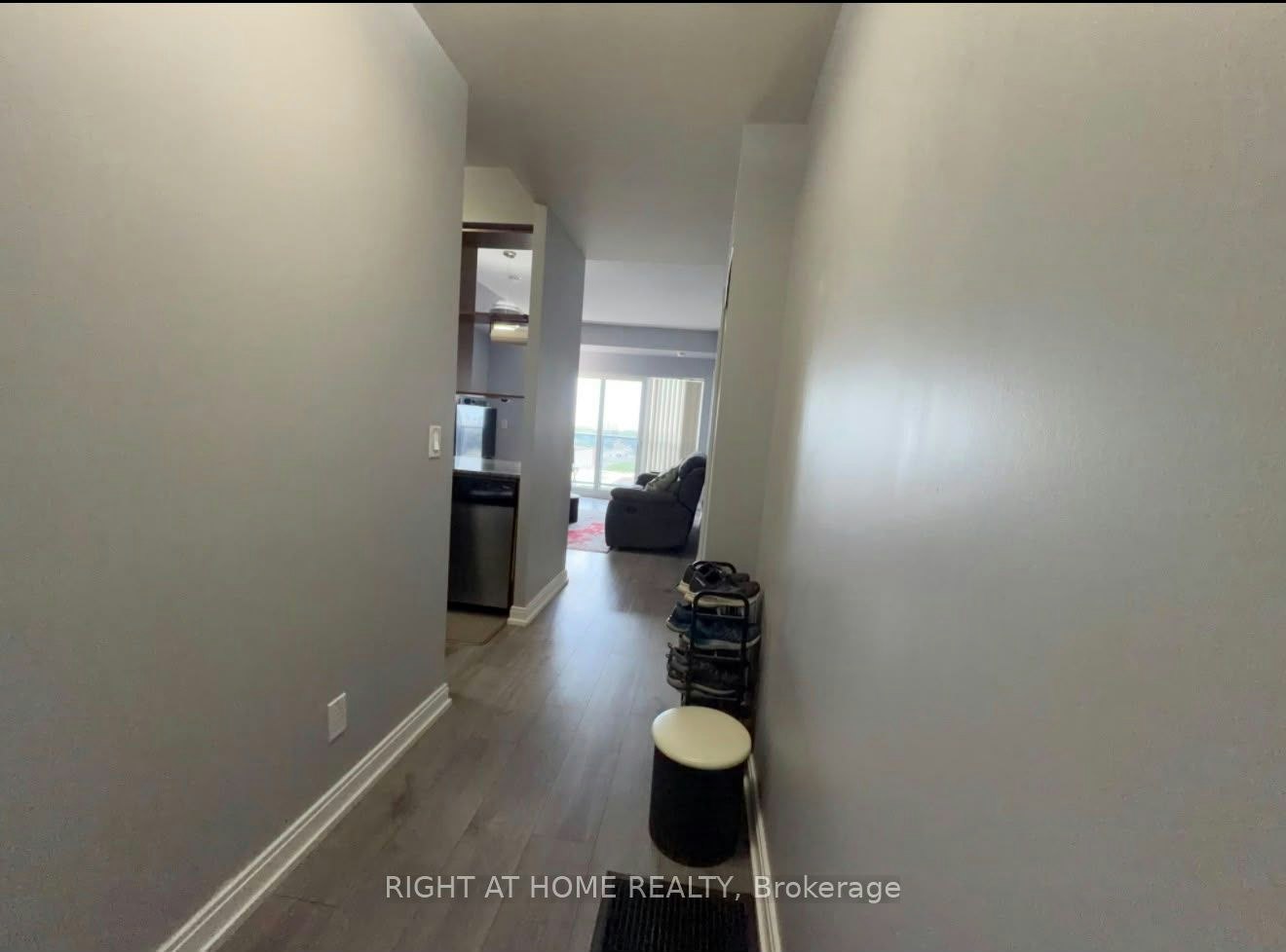 1221-181 Village Green Square, Toronto, ON, M1S 0K6