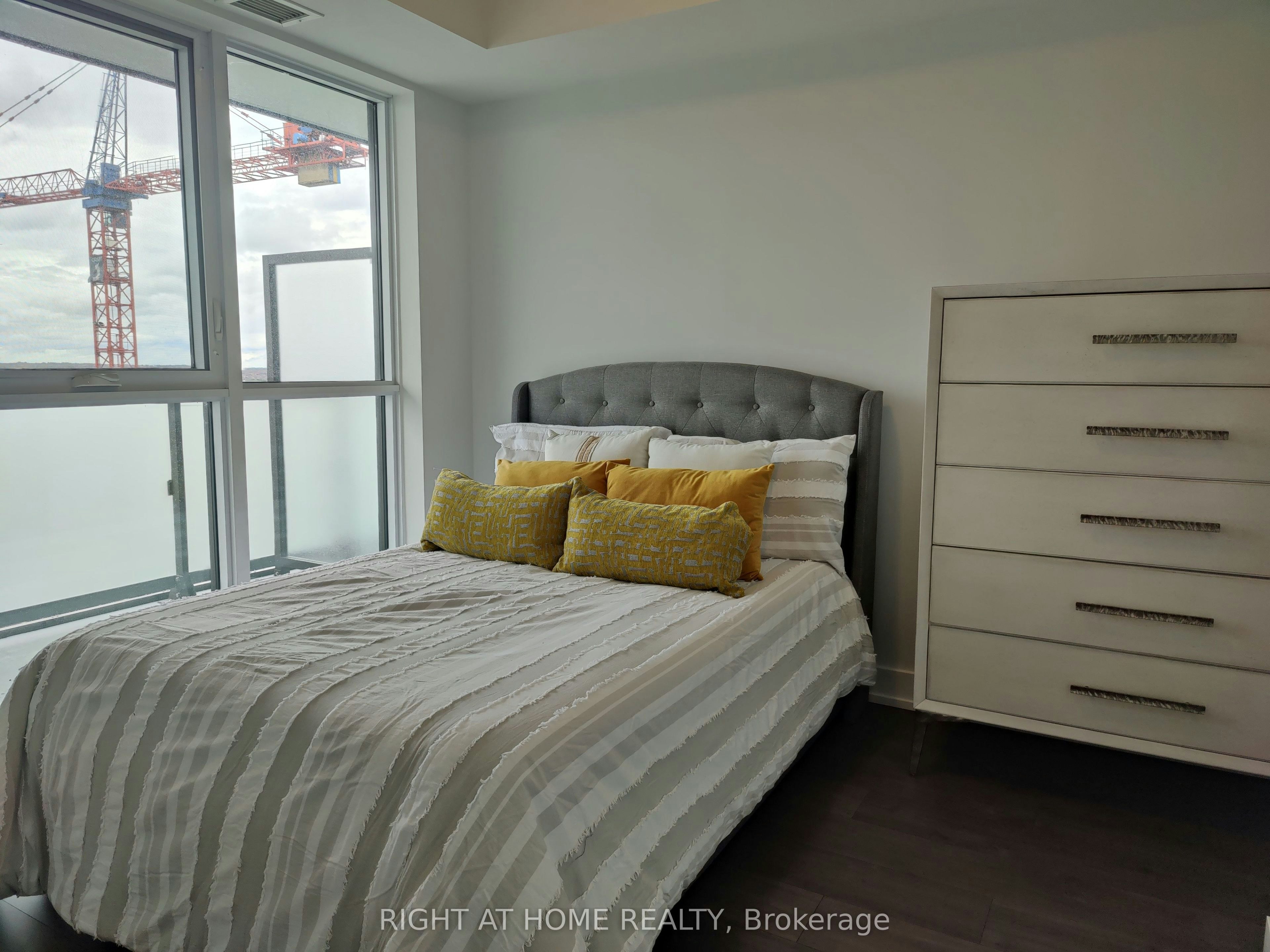 2214-2550 Simcoe Street N, Oshawa, ON, L1L 0R5 - 7