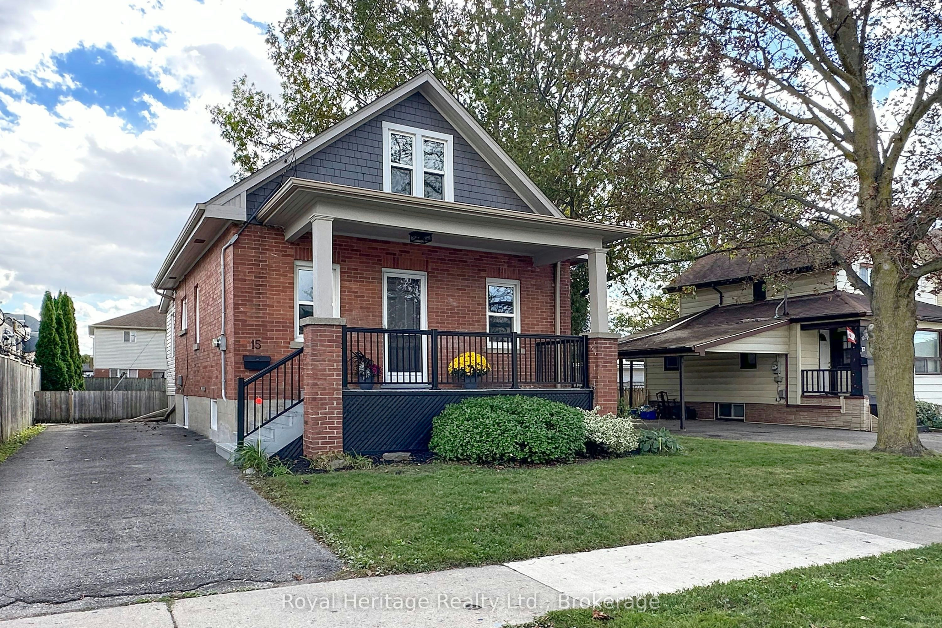 15 Russett Avenue, Oshawa, ON, L1G 3R4