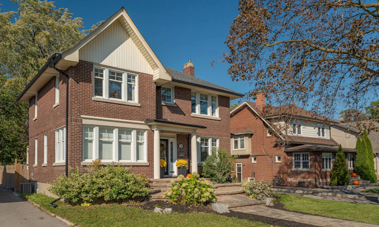 308 King Street E