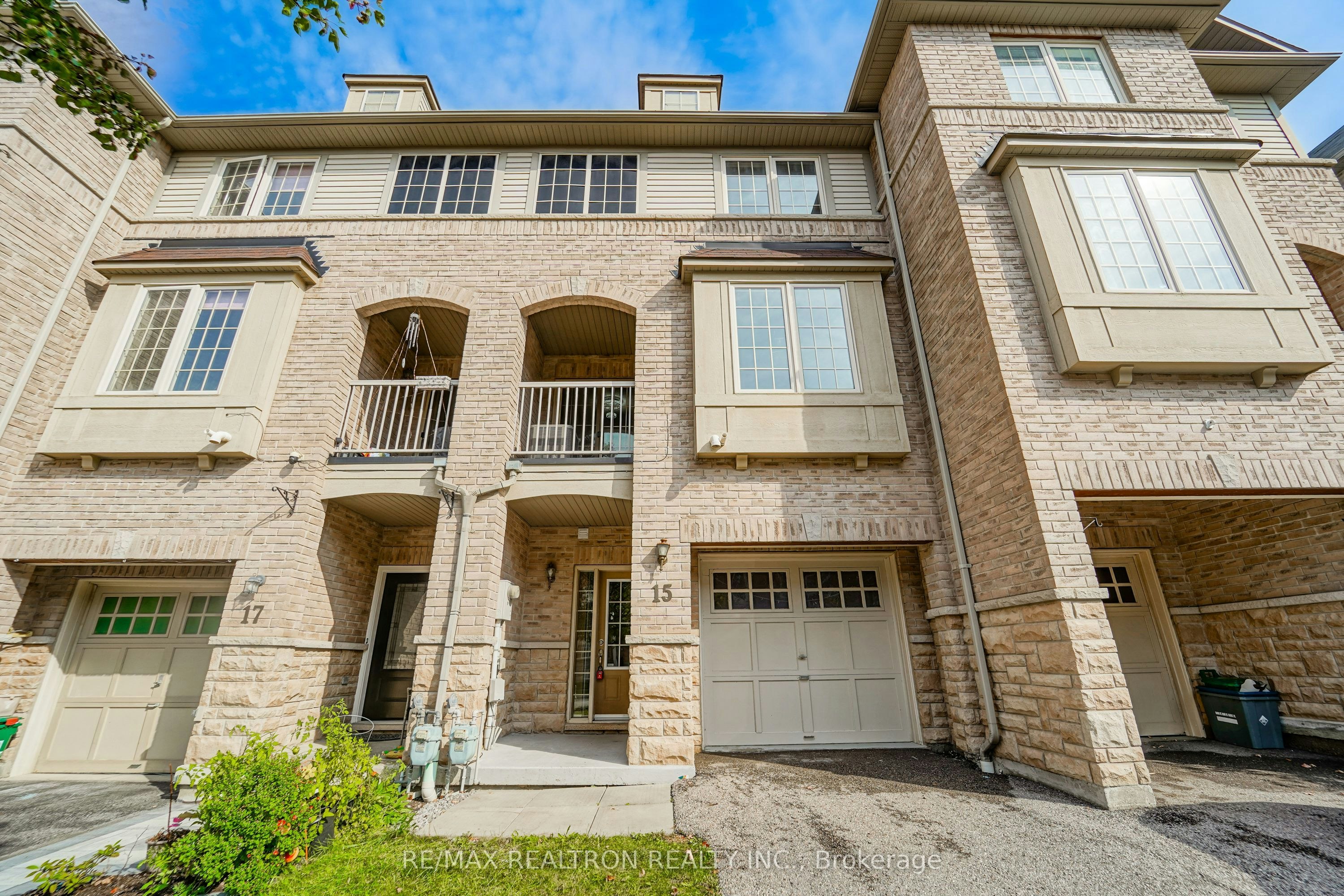 15 Blunden Road, Ajax, ON, L1Z 0K9